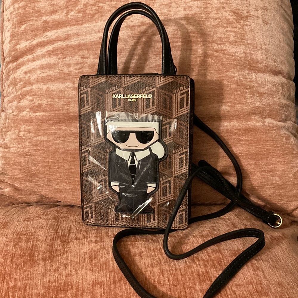 Very cute Karl Lagerfeld phone crossbody.